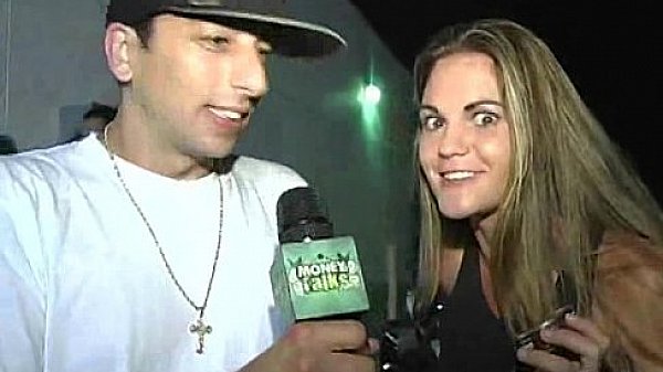 Amateur Chick Takes Money For A Fuck 17