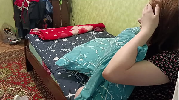 Девушка ебется с большим членом который кончил  в неё [Домашние порно с большой жопой]