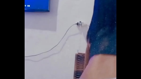 Novinha gostosa dan&ccedil;ando funk  