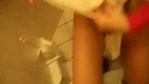German couple sucks and fucks in toilette