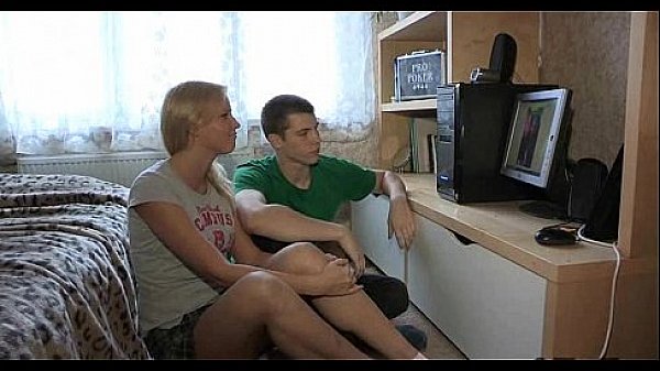 Beauty nailed by stranger