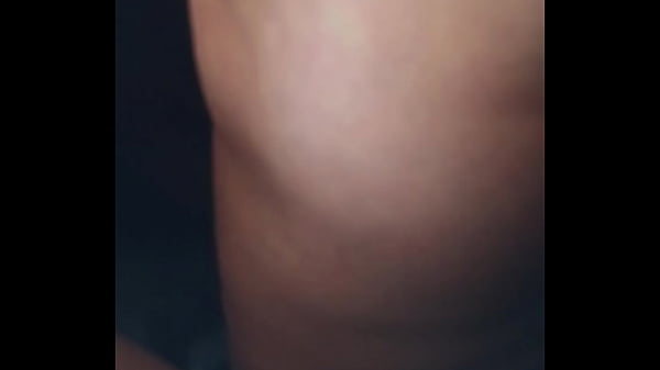 por baixo da saia baixinha