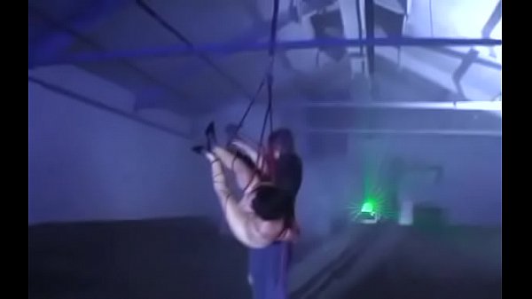 Beauty on beauty bondage act