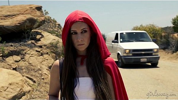 Little Red slightly differently - Shyla Jennings, Penny Pax, Cassidy Klein