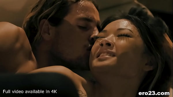 Asian goddess drilled by white big dick