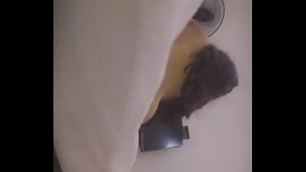 vietnam tu quay dit nhau trong nha nghi  