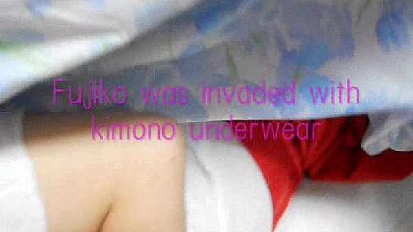 Jyosoukofujiko was invaded with kimono underwear 