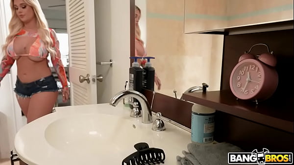 Huge Tits and Ass Gets Fucked