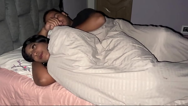 &iexcl;Stepdad mistakes his stepdaughter for his wife and accidentally fills her with cum! 