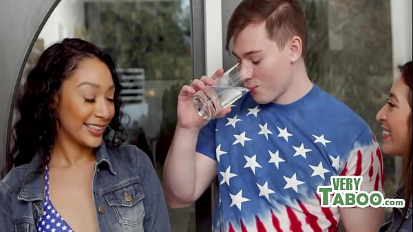 Sex On July 4th With Teenie Stepsisters