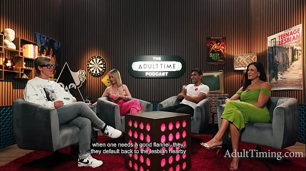 Penny Barber And Lilly Bell Talk About What They Would Bring To A Vacation - Max Fills, Penny Barber, Lilly Bell, Bree Mills  