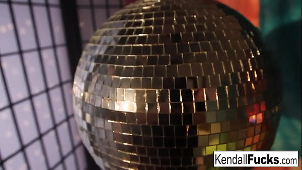 Brunete babes lick each other