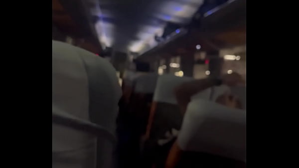 Foda na viagem TRANSEI escondido dentro do &ocirc;nibus