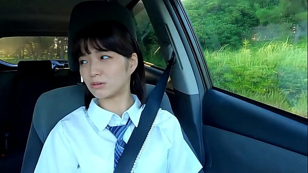 part1 今日は「すみれ」とサプライズ海デート！普段は駅前集合だけど今回は車でお出迎え！まさかの海って事を聞いて嬉しそうな姿を見てちょっち嬉しい///風になびく姿、夕日に映る姿、どれを取っても美しいしカワイイ