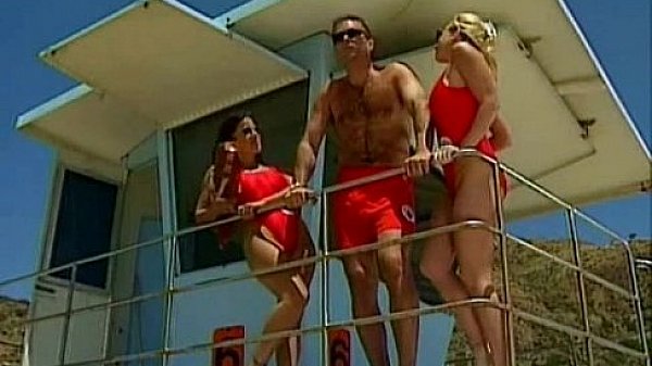 Babewatch 2 Bianca Trump and Kylie Ireland