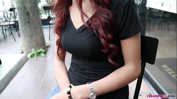 Bareback fucking with sexy Thai girl  