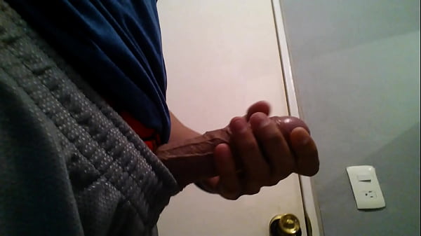 Cabez&oacute;n buscando maduras en tijuana