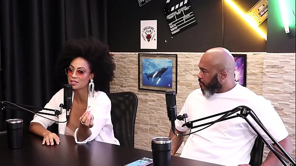 Achou estranho saber que homem sente tes&atilde;o em ser corno, fez invers&atilde;o, - Tifany Rocha (SHEER/RED)