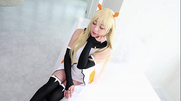 【Hentai Cosplay】Threesome with two hottest Amateur Cosplayer.