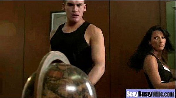 Busty Wife (leigh lezley) In Sex Scene On Camera mov-26