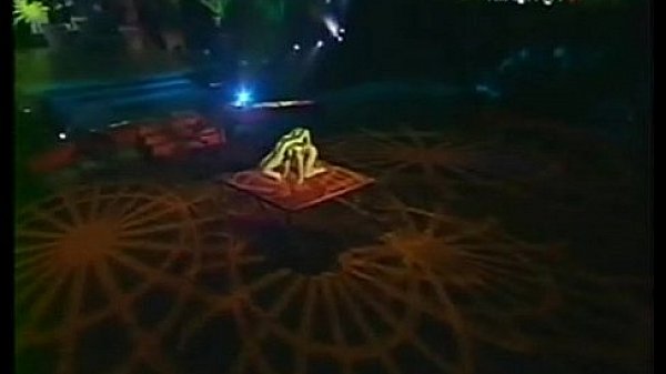 chine sexy women showing thiers bodies