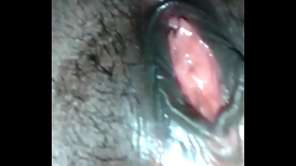 Andhra chick fingered by her boy friend in her tight pussy