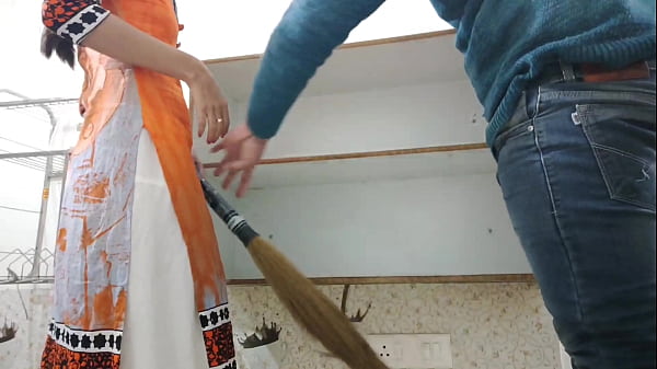 Indian Bhabhi Fucked By Owner And Recovered The Rent With Clear Hindi  