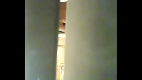 peeping on asian girl showering