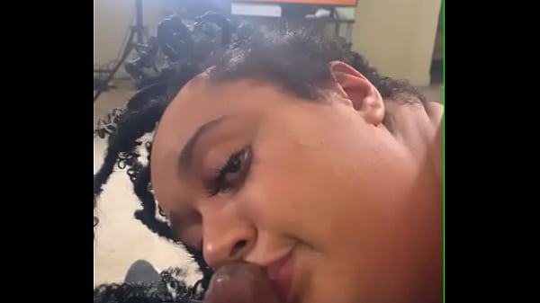 FootJob & BlowJob from girlfriends roommate