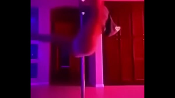 Pole dancing thot  