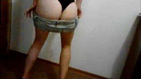 No se quita toda la ropa porque me vio que la estaba filmando