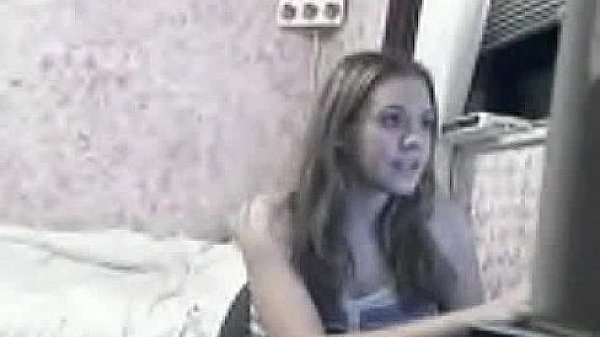 Cute babe chatting on webcam