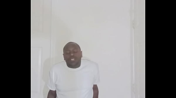 Returning after finishing running errands to do some more blogging in yellow about voice effects I remembered singing with for free that made some songs sound the way they sounded once 1  