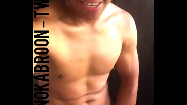 Masturb&aacute;ndome despu&eacute;s de culiar  con un amigo