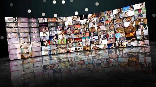 Amateur cam whore plays with her toys LIVE