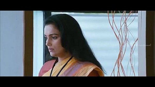 100 Degree Celsius Malayalam Movie - Shwetha Menon gets a blackmail call