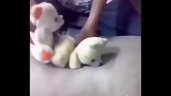 Me follo a una zorra y luego me la chupA