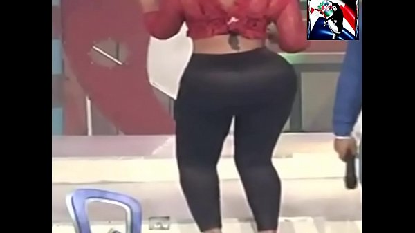 Ana Carolina ass
