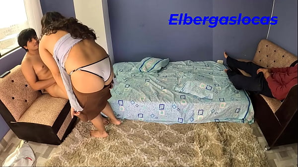 Ella siempre tuvo la fantas&iacute;a de follar frente a un desconocido, pues cumpli con esa fantasia, llame a mi mejor amigo para que nos vea follar