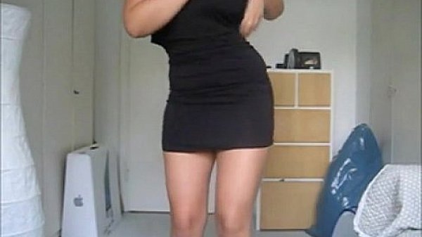 Jo giving amazing dance and showing her body on teensroulette.com