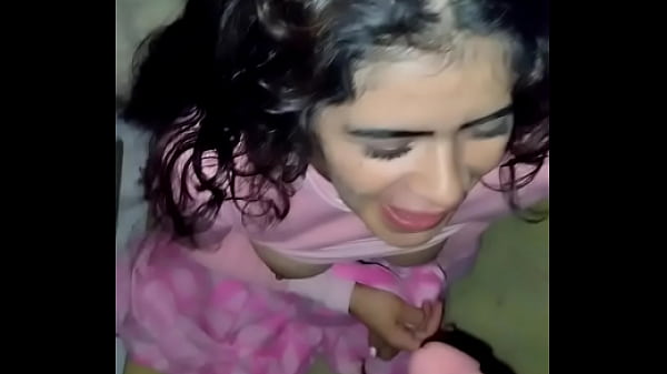 Perra quiere que le diga c&oacute;mo mamarmela me dice que no sabe c&oacute;mo chuparla.