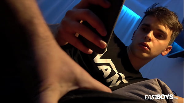 And so we are back to Finn Harper in the hotel room