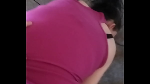 Fucking gf while she cleans  