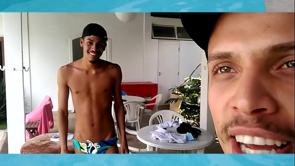 Bastidores - Tr&ecirc;s &eacute; Demais - Meninos Online