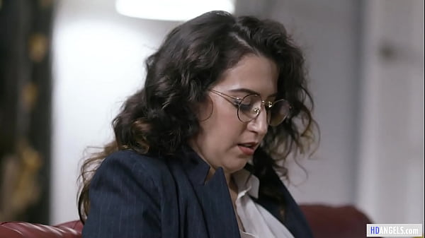 Natural busty journalist visits a free spirit lesbian