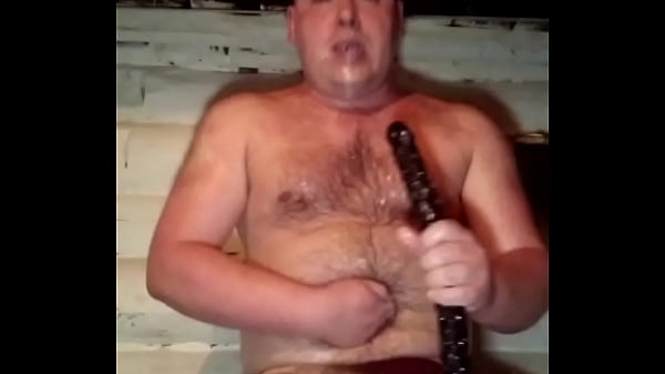 любовь к огромным членам заставляет меня трахать мои жопу и глотку одним и тем же членом!