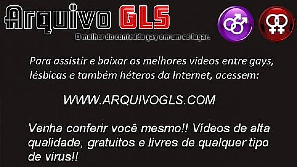 L&eacute;sbica do espelho sabe como chupar muito bem uma bucetinha - www.arquivogls.com  