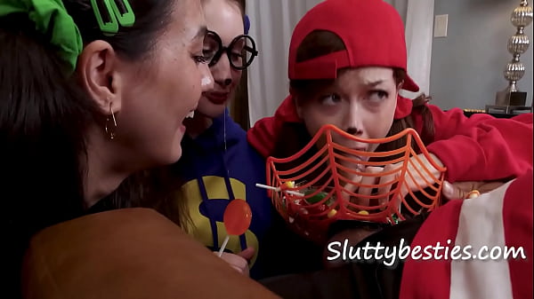 3 Teen Best Friends Halloween Candy Heist Turns into a Sperm Feast  