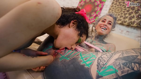 ANAL loving using extreme DILDOS and FISTING to gape