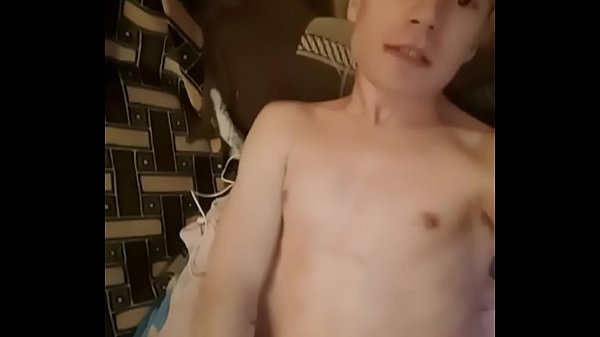 Анальная мастурбация парня 